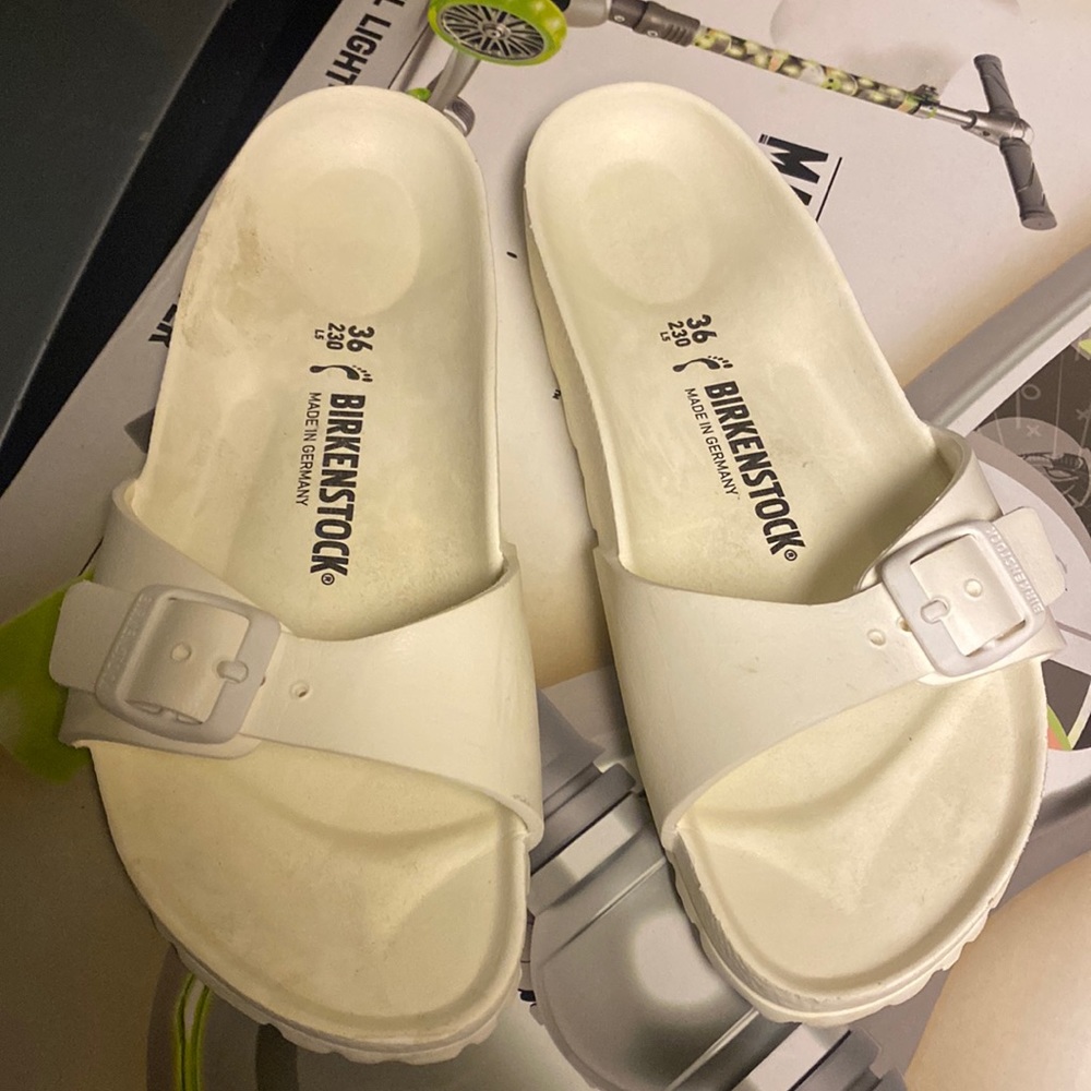 Birkenstock 36 sandals